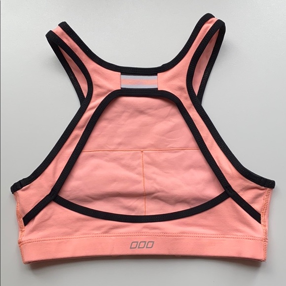 Lorna Jane sports bra - Picture 2 of 2